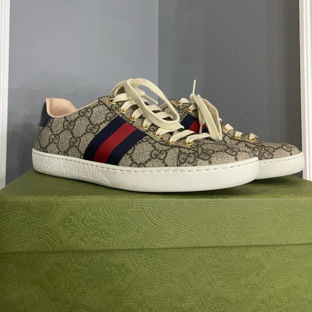 Gucci Women Sneakers